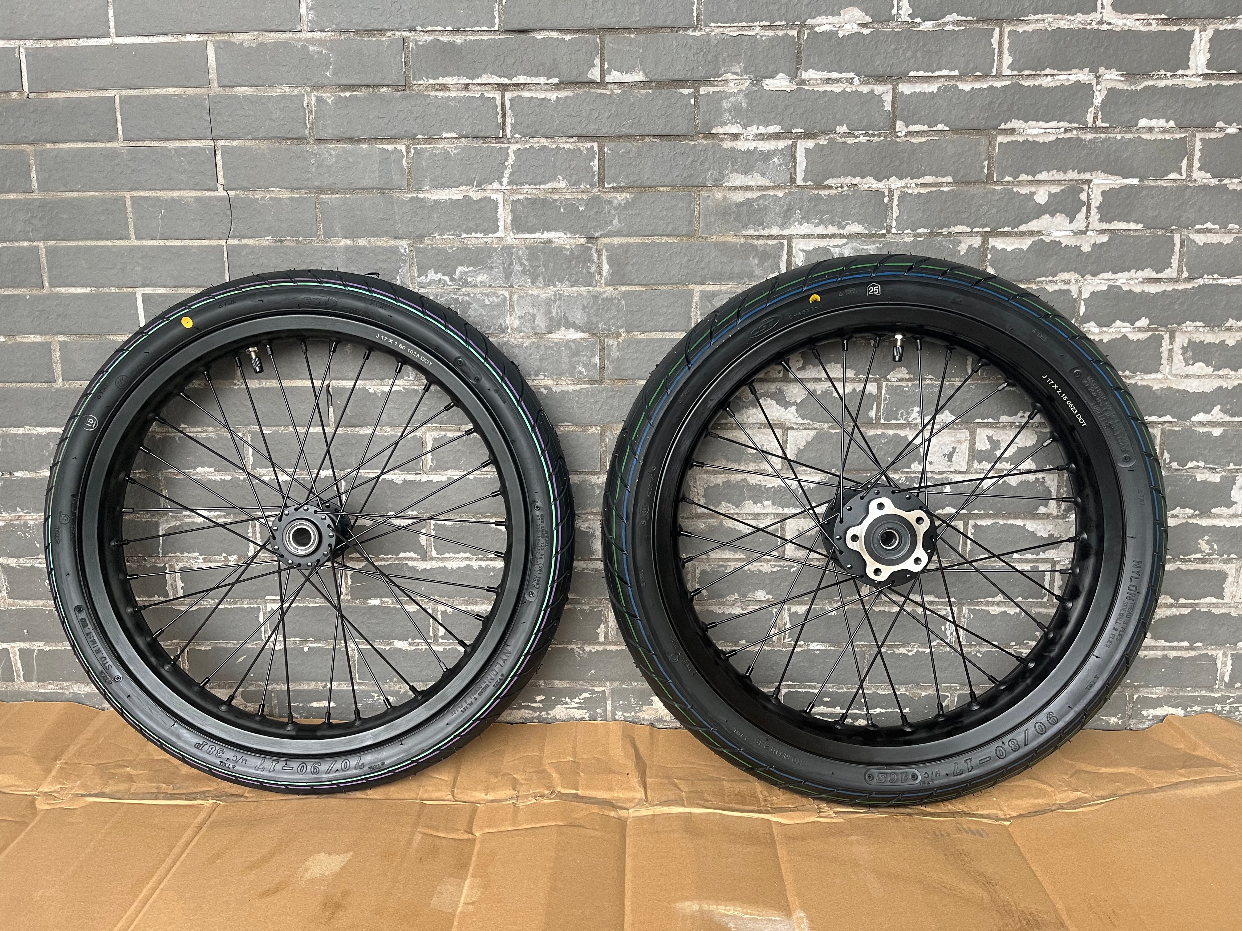 Light Bee Supermoto Wheel Set